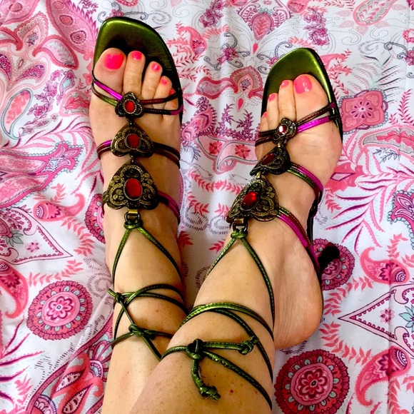 Donald J. Pliner Shoes - Donald J Pliner Heels